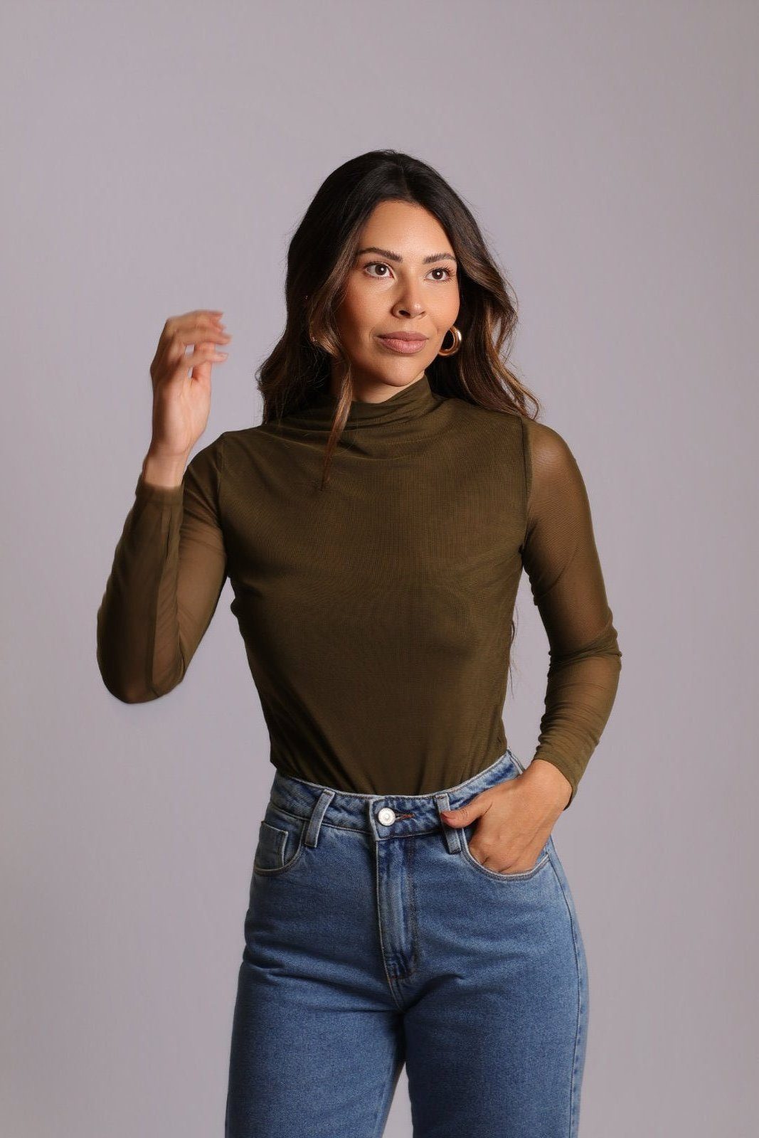 Blusa tule Lily — verde oliva